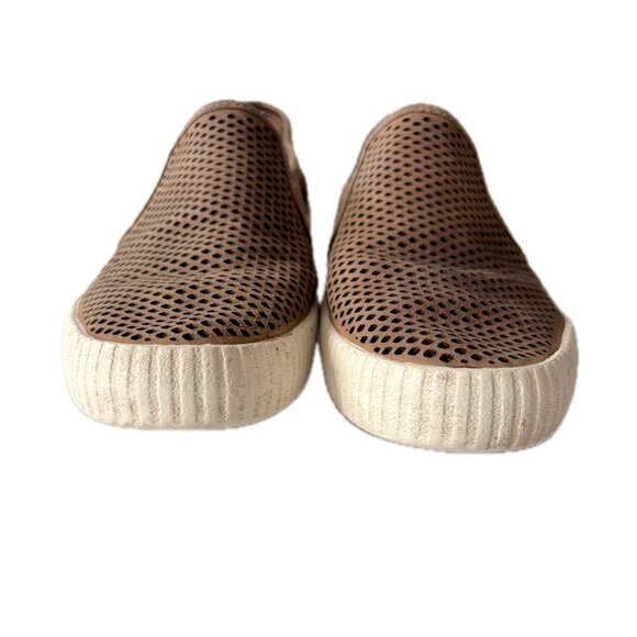 FRYE Slip-on Leather Sneakers Flats Light Brown White Soles Comfortable Sz 8 - Picture 3 of 9